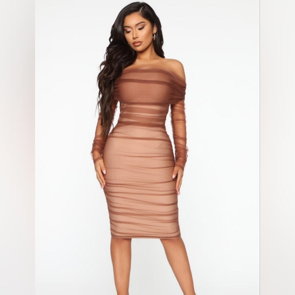 Fashion Nova Ruched And Ready Bandage Midi Dress - Taupe